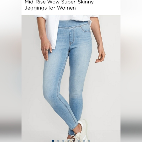OLD NAVY,12 petite, mid-rise, rockstar super skinny Jeggings - Picture 1 of 9